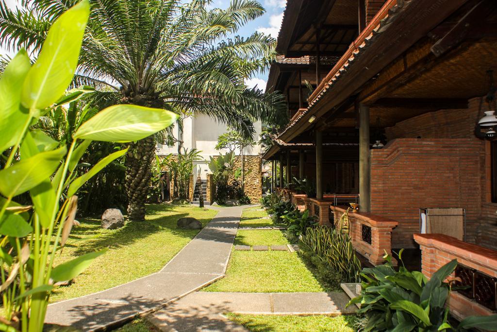 The Grand Sunti Hotel BALI Buitenkant foto