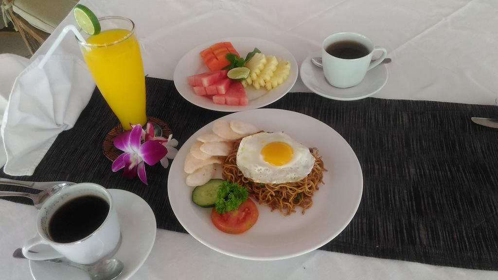 The Grand Sunti Hotel BALI Buitenkant foto