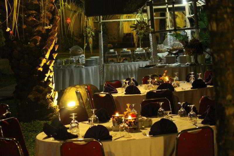 The Grand Sunti Hotel BALI Buitenkant foto