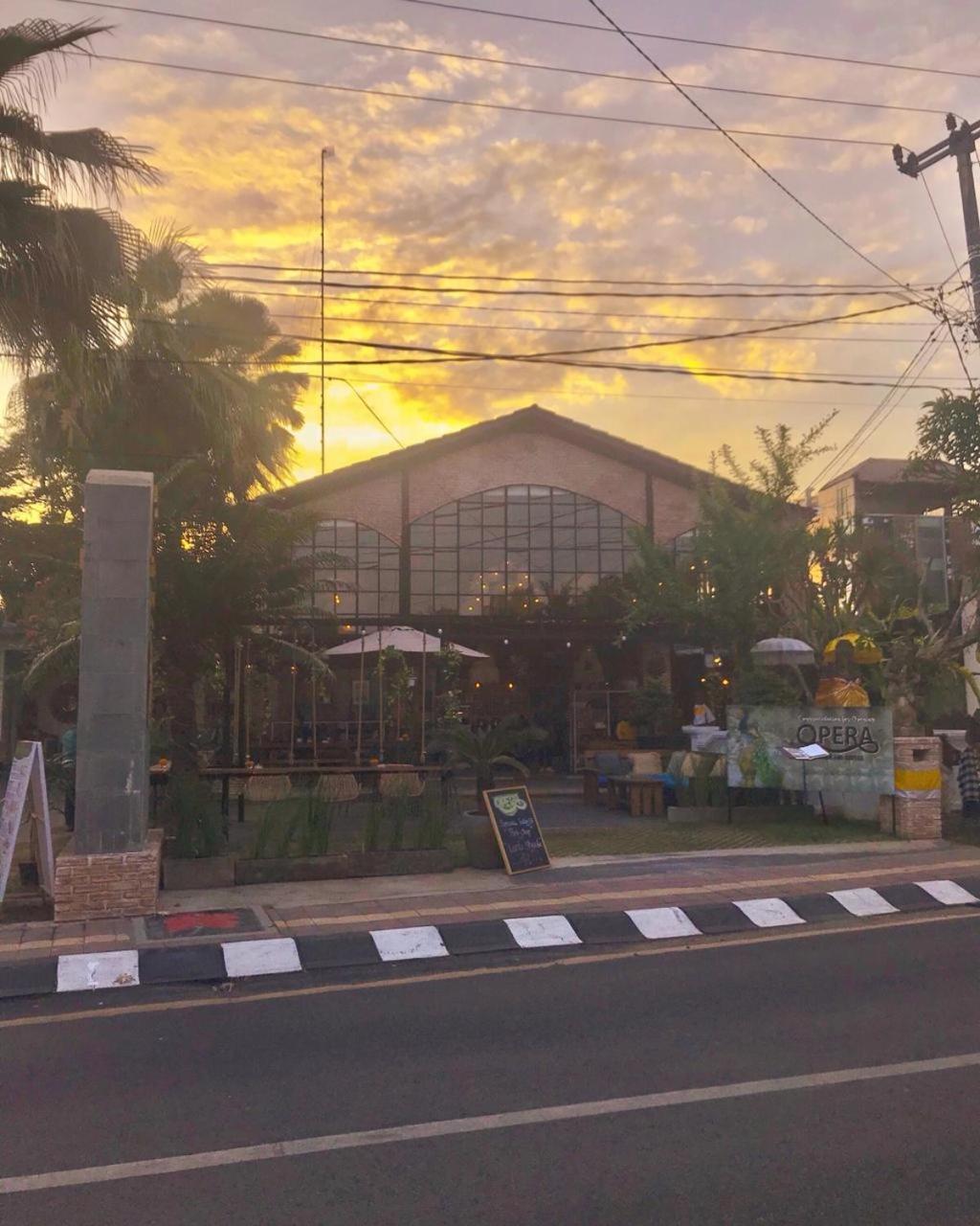 The Grand Sunti Hotel BALI Buitenkant foto