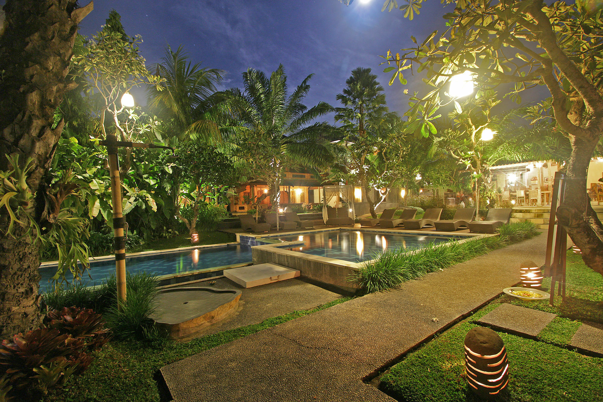The Grand Sunti Hotel BALI Buitenkant foto